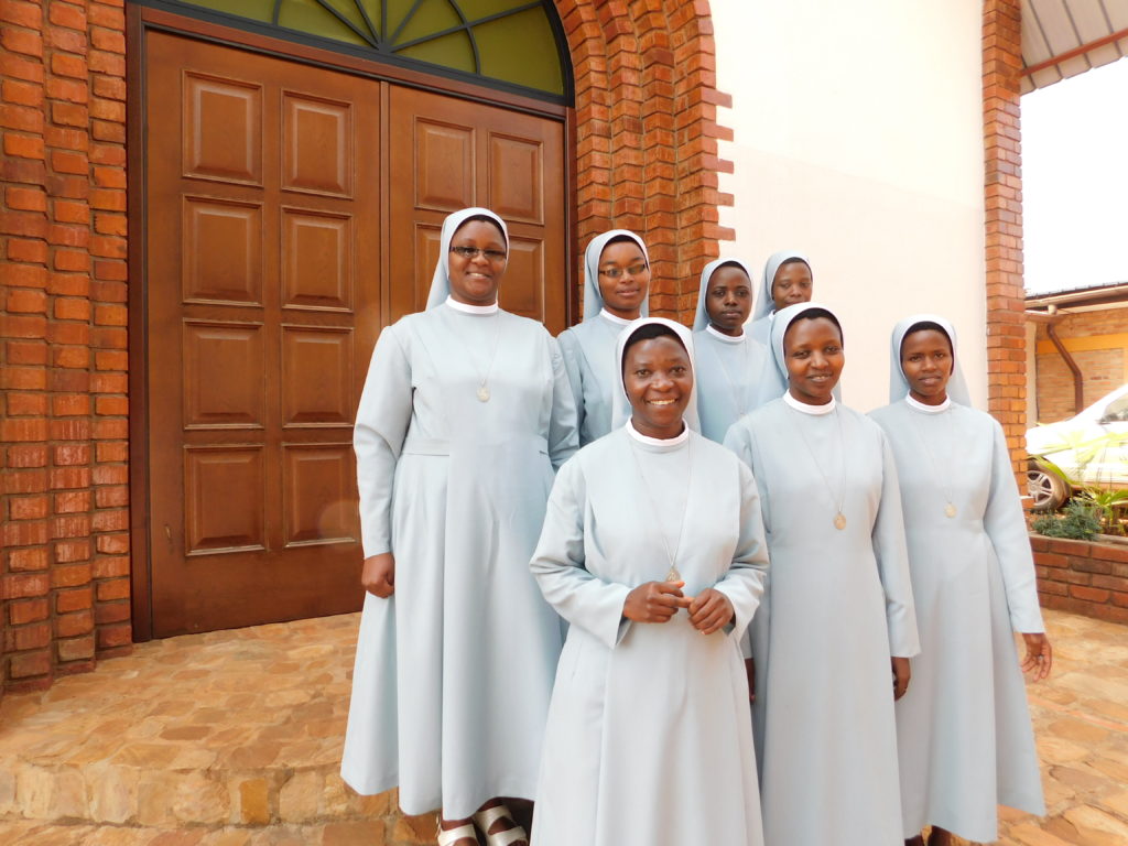 Orsoline Missionarie Del Sacro Cuore Professioni religiose a Bukwavu – Suore Orsoline del Sacro Cuore di Gesù